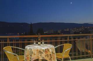 Апартаменты Apartments Gugolj M&M Херцег-Нови Апартаменты с 3 спальнями-8