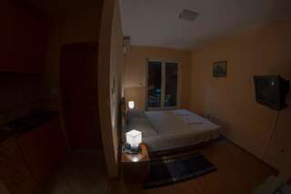 Апартаменты Apartments Gugolj M&M Херцег-Нови Апартаменты-студио с видом на море-12