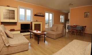 Апартаменты Apartments Gugolj M&M Херцег-Нови Апартаменты с 3 спальнями-3